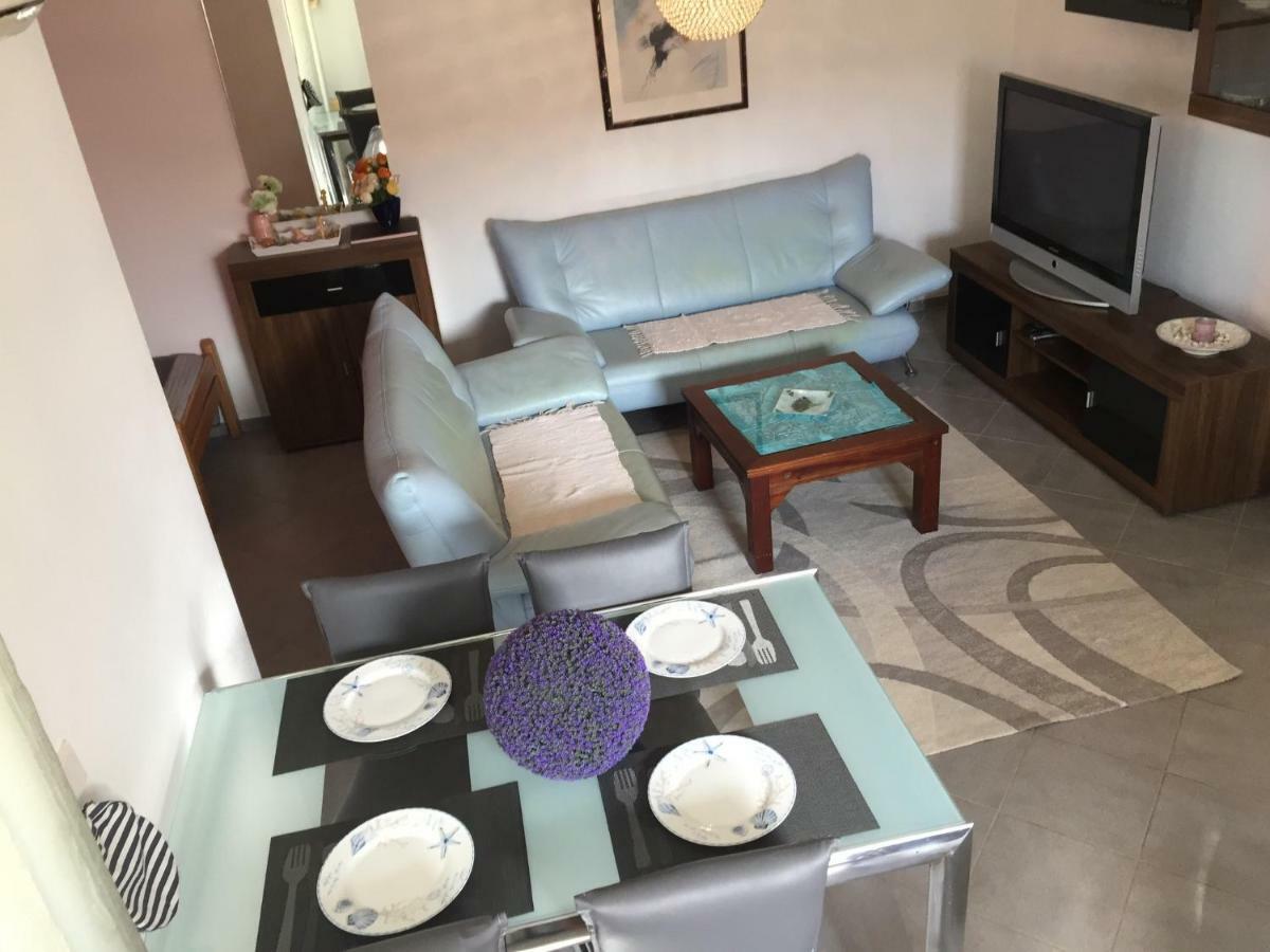 Apartment Vila Lina Vir Εξωτερικό φωτογραφία