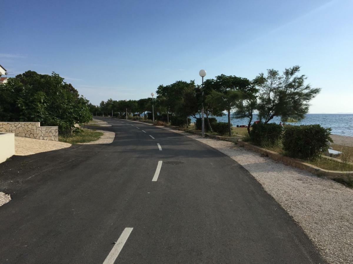 Apartment Vila Lina Vir Εξωτερικό φωτογραφία